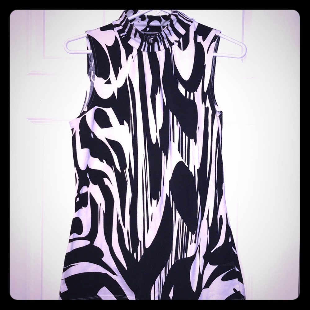 Express black and white tank